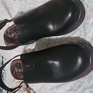 Boc  size 7,new never worn. Chocolate brownish black clog style with wedge heel.